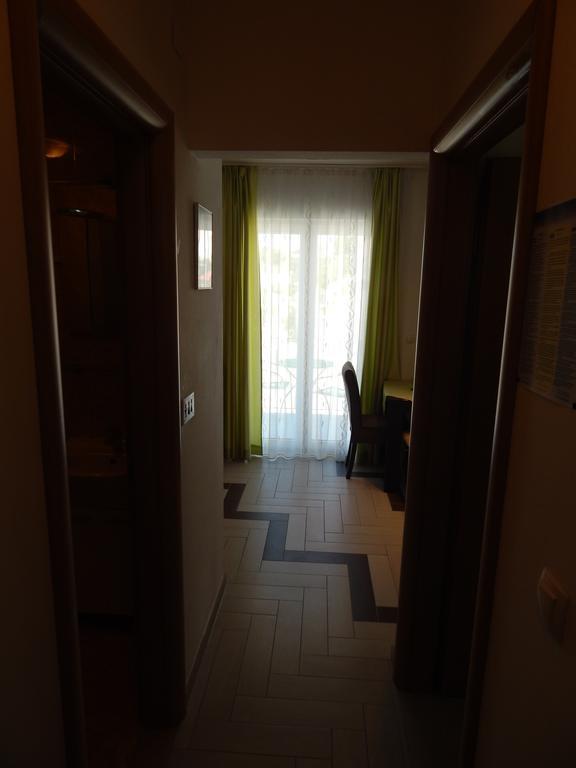Apartments Sofija Podstrana Ngoại thất bức ảnh