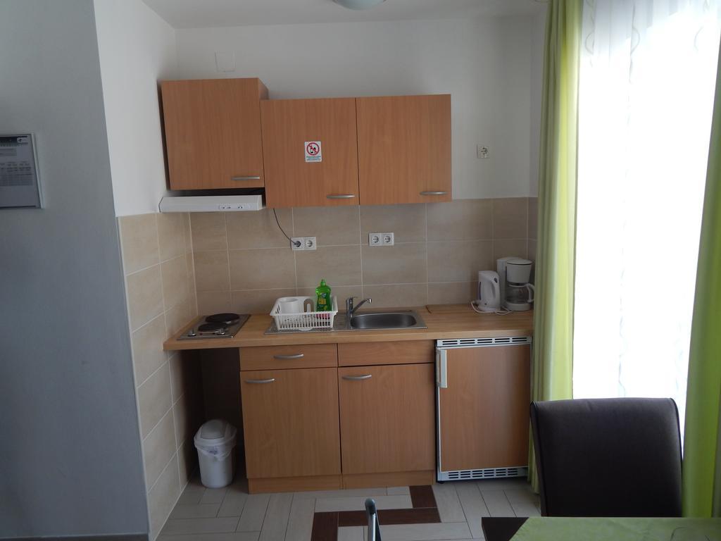 Apartments Sofija Podstrana Ngoại thất bức ảnh