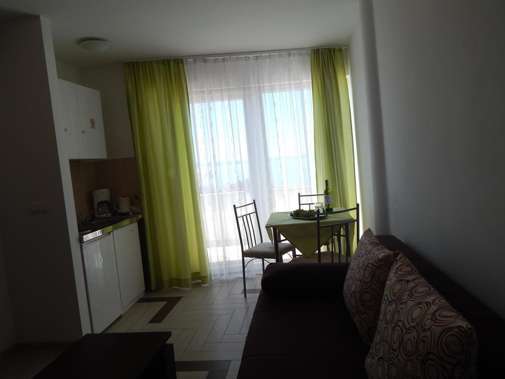 Apartments Sofija Podstrana Ngoại thất bức ảnh